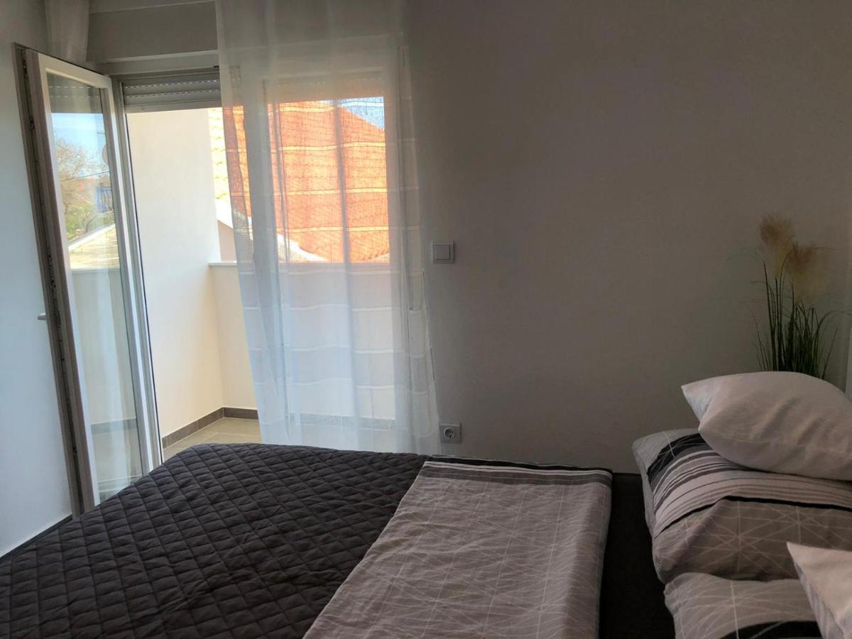 Apartman Luce Apartment Бибине Екстериор снимка