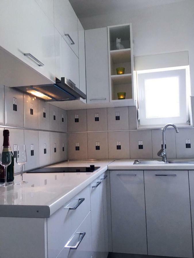 Apartman Luce Apartment Бибине Екстериор снимка
