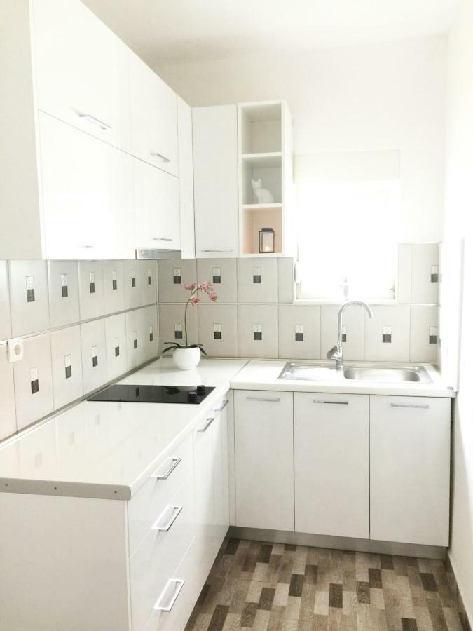 Apartman Luce Apartment Бибине Екстериор снимка
